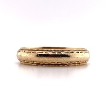 Authenticity Guarantee 
14k Yellow Gold Wedding Band Ring with Beaded Edge Me... - £493.86 GBP