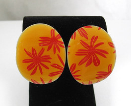 Red On Yellow Fireworks Flowers Vintage Earrings Pierced Oval Curved Groovy - £11.60 GBP