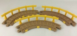 GeoTrax Replacement Track Piece Brown Tan Curve Guardrail 3pc Lot 2003 M... - £13.19 GBP