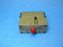 Ross 8476B4342 Double Solenoid 5/2 Valve 120 VAC Sae Size 250 Used - $56.04 CAD