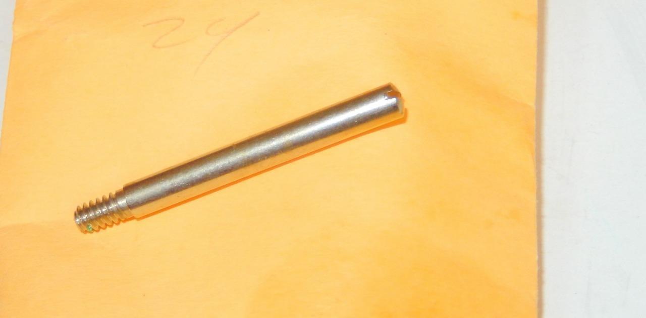 LIONEL PART - 752-13  U.P. STREAMLINE MOTOR MOUNT SCREW  -  NEW- H17C