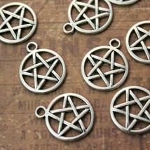 Small Metallic Pentagram Charm Finding Pendant 10 pcs for Jewellery &amp; Crafts - £1.95 GBP