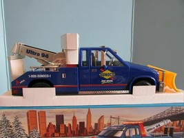Sunoco tow/plow Truck 3rd of Series 1996 Edition Ultra 94 dark blue - $24.30