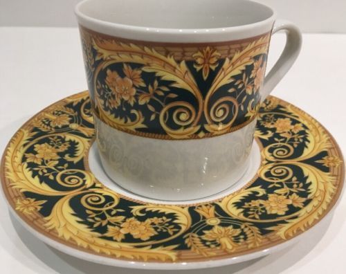 Lynn's "VALETTA"  Fine China Dinnerware Collection (Green)