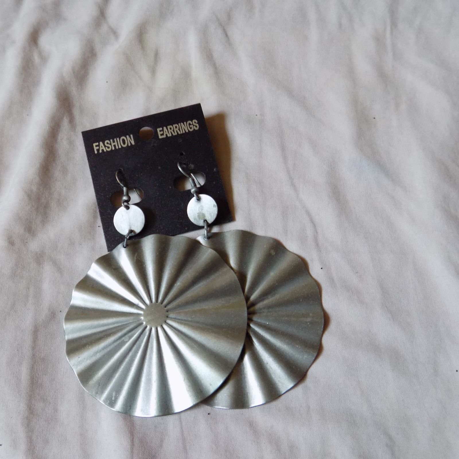 fashion earrings - $0.99