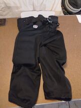 Wilson Youth Padded Football Shorts Pants  Medium with McDavid Hip pads - $37.50 CAD
