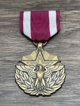 United States Of America Meritorious Service Award Medal Military KG JD - $7.91