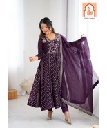 Festive Collection Magenta Anarkali Gown Set - €53,32 EUR