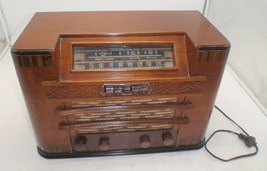 Antique Vintage Motorola 61T23 Tube Radio - £68.96 GBP