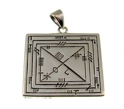Solid 925 Sterling Silver Fionn&#39;s Window Pendant Ancient Irish Book of Ballymote - £44.61 GBP