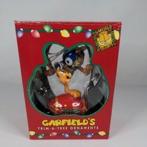 1996 NOS Garfield Football Christmas Ornament Paws Trim-A-Tree - £13.92 GBP