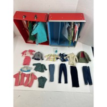 1960s Barbie &amp; Ken Lot: Bubblecut, Flocked Ken, Wardrobe Case, Tagged Ken - $3,754.01 MXN