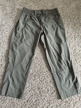 Champion Capri Crop Hiking Size XS Green Leggings Walking Casual - £7.56 GBP