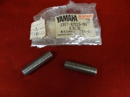 2 Yamaha Bolts, Stay, Turn Signal, NOS 1978-81 XS1100 XJ650, 2H7-83325-00-00 - £9.92 GBP