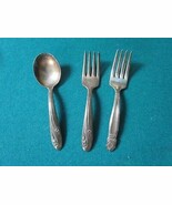 Vintage Holmes Edwards Deep Silver Baby FORKS AND SPOON - $1,053.55 MXN