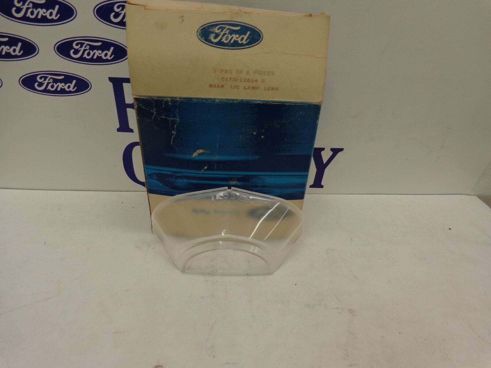 FORD C1TB-13564-B License Plate Tag Light Lens  OEM NOS - $15.46