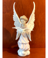 Lladro Angel of Peace With Dove Porcelain Figurine 6131 - Handmade In Spain - $176.01 CAD