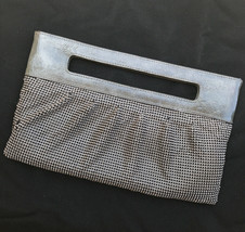 BCBG Max Azria Silver Gray Metal Mesh Clutch Purse Handbag Boho Chainlink - £26.15 GBP