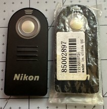 Lot of 2 Nikon Remote Controllers ML-L3 - £11.05 GBP