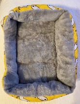 Pet Bed For Small Cat or Dogs 14x10 In Soft And Cozy - $18.00