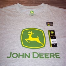 John Deere Tractors Deer T-Shirt Men&#39;s Medium New Gray - £15.51 GBP