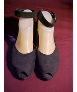 Cherokee Rose Black Peeptoe Ankle Strap Shoes;Sz 7;Crackle Finish ;Vinta... - £7.85 GBP