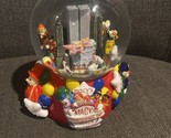 2001 Macy’s Thanksgiving Day Parade 75th Anniversary Snow Globe Twin Towers - $34.65