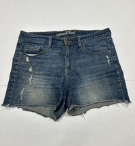 Universal Thread Distressed Cut Off Boyfriend Jean Shorts Women Size 10 ... - £9.09 GBP