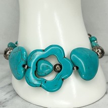 Faux Turquoise Beaded Flower Heart Silver Tone Bracelet - £5.41 GBP
