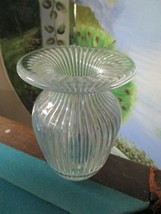 VANNES France Crystal Ribbed VASE 7 1/2 - £82.16 GBP