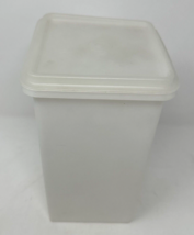 Tupperware Cracker Keeper Square Container 1314-5 and Frosted Lid 1315-4... - £10.78 GBP