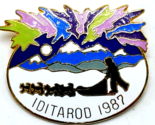 1987 Iditarod Alaska 1.75 &quot; Pinback Spilla Cane Slitta da Corsa Oro EUC - £14.51 GBP