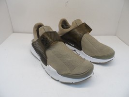 Authenticity Guarantee 
Nike Men&#39;s 819686-200 Sock Dart Cargo Running Shoe Kh... - £96.79 GBP