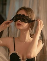 Luxury Lace Blindfold - Adjustable Black Eye Mask - £9.89 GBP