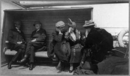 8&quot; x 10&quot; Photo 1912 Groups of TITANIC survivors aboard rescue ship CARPA... - $16.95