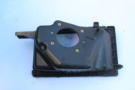 2003-2004 INFINITI G35 SEDAN AIR CLEANER BOX HALF K2882 image 2
