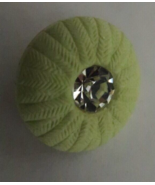 2 round mint green &amp; rhinestone buttons - 7/8&quot; - plastic  - shank - €1,69 EUR