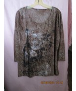 Brown Dressy Blouse Lightweight Shirt With a Flowers Design XL - $13.65 CAD
