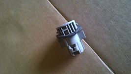 00-05 Toyota Celica GT GTS HEADLIGHT TURN SIGNAL BULB SOCKET damaged OEM image 6