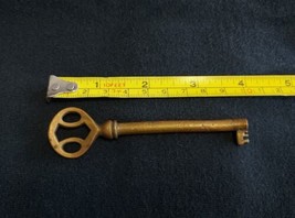 Old Brass Antique Long Barrel Skeleton Key - Victrola ? Phonograph ? - £14.80 GBP