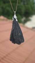 Black Kyanite pendant - $242.88 MXN+