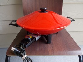 Vintage MCM Wear-Ever  Electric Wok  Non-stick Surface Made in USA tested - $951.63 MXN