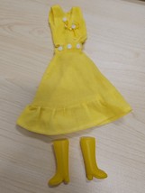 Vintage Barbie MELLOW YELLOW Top And Skirt Complete with Boots Barbie Movie - £31.96 GBP