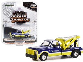 1967 Chevrolet C-30 Dually Wrecker Tow Truck "Michelin Service Center" Blue and  - $725.95 MXN