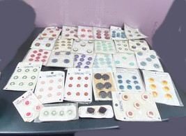 Buttons On Cards Plastic Multi Color Vintage Unused Sewing Fashion 25 Ca... - $24.74