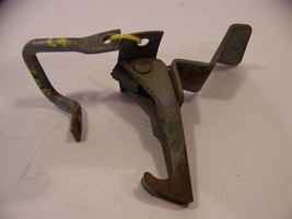 1967 CHRYSLER IMPERIAL HOOD LATCH &amp; CATCH LEBARON CROWN COUPE 1968 - $35.99