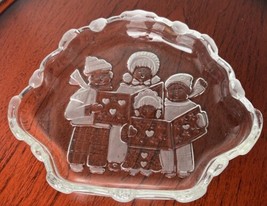 Mikasa Holiday Theme &quot;Carolers&quot; Candy or Sweet Dish 8&quot; Decorated &amp; Etched - £5.07 GBP