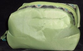 Cute Small Size Padded Polyester Make-Up Bag - BRAND NEW WOT - PRETTY GREEN - $7.91