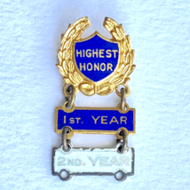 Vintage Elgin Cook County Illinois Gold Tone Highest Honor Academic Lapel Pin - £19.94 GBP