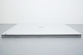 Microsoft Surface Book 2 13.5" Intel Core i5 8GB 256GB - Silver ISSUE image 9